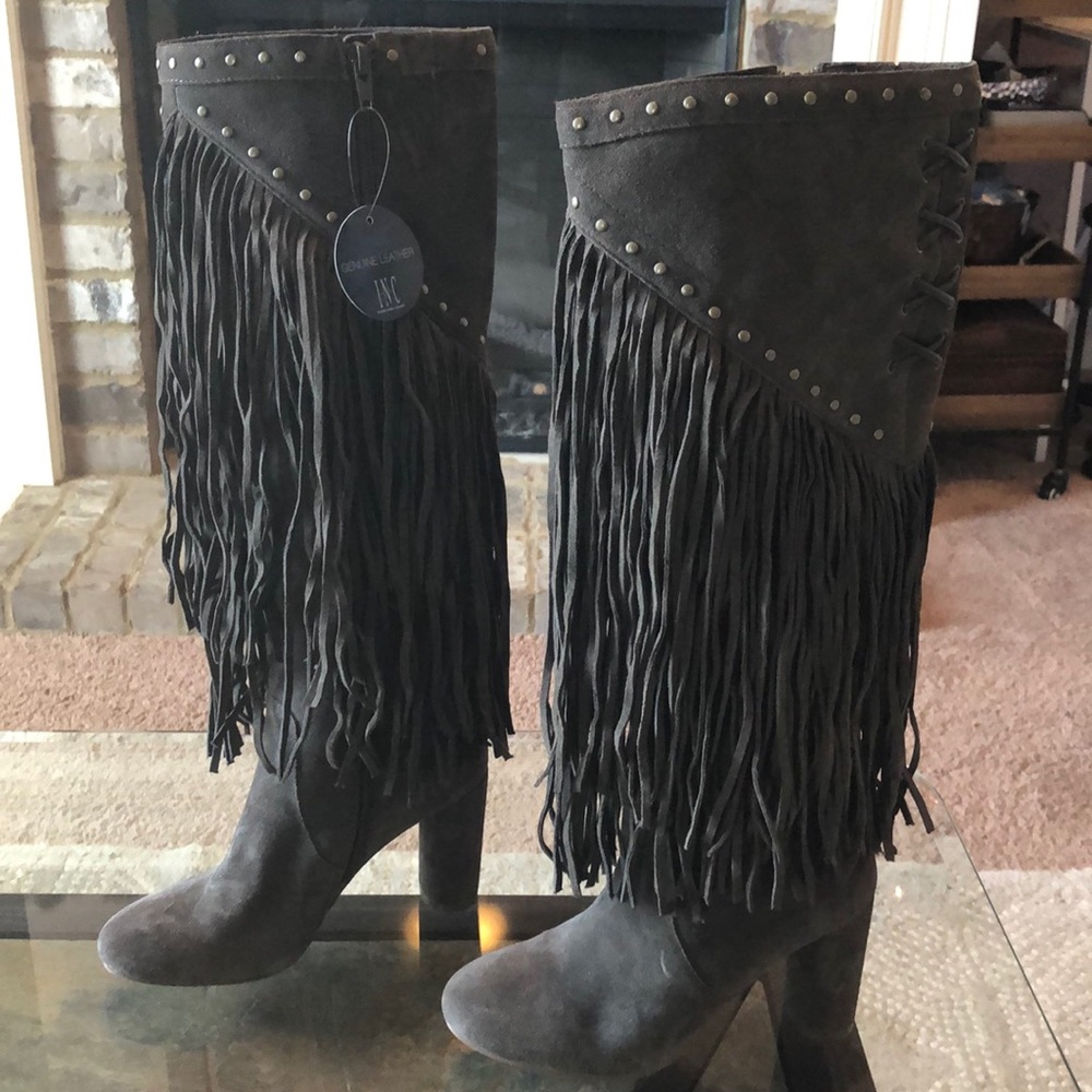 Geninue brown suede fringe boot